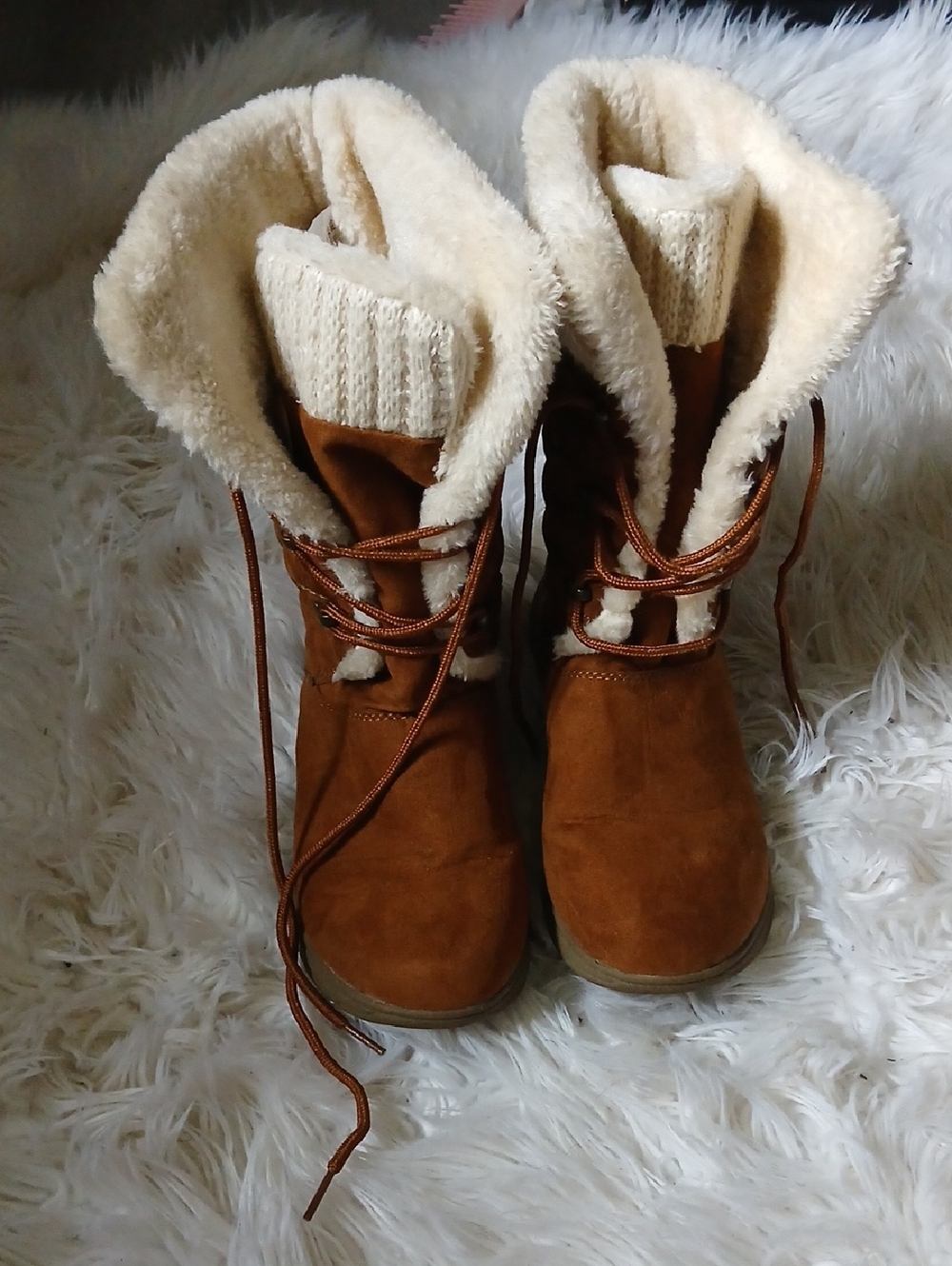 Liz Claiborne Cream Faux-Shearling Cozy Boots